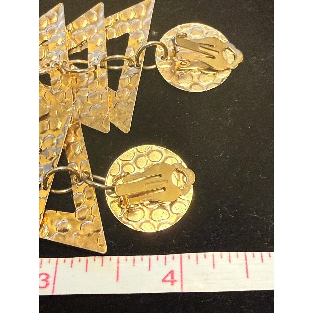 Vintage Two Tone Gold Silver Hammered Tiered Triangle Geometric Clip On Earrings